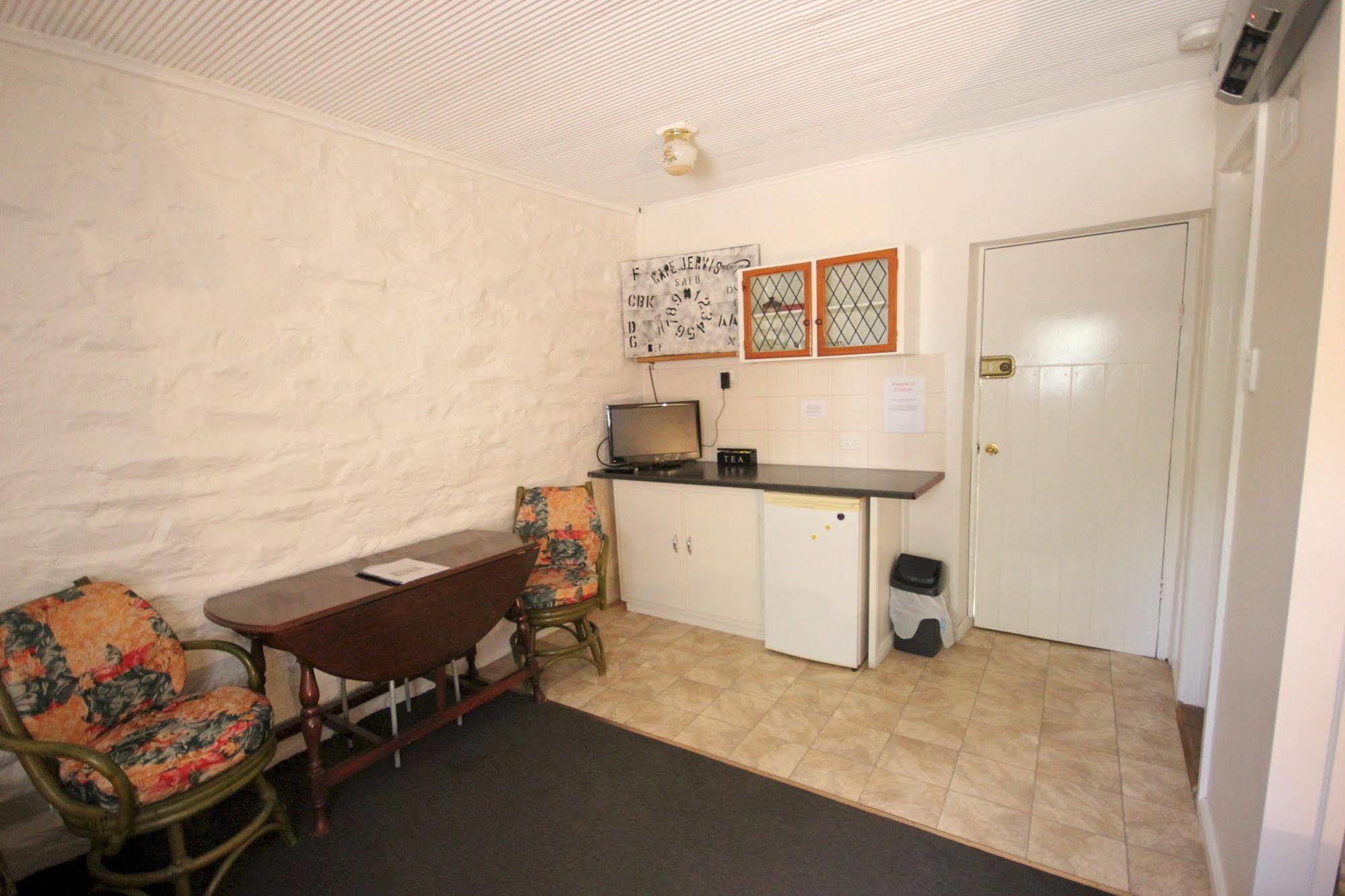 Cape Jervis Accommodation & Caravan Park Yankalilla Exterior photo